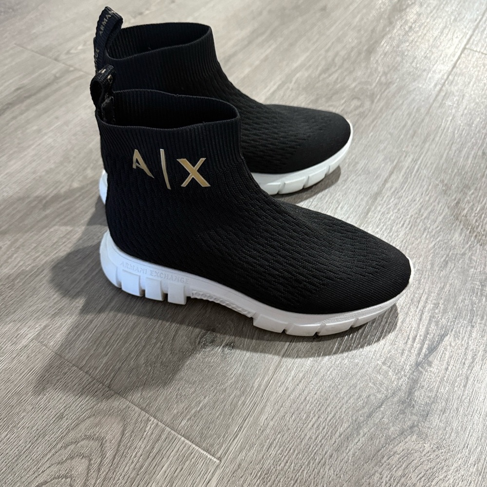 ARMANI EXCHANGE WOMENS Extralight Women's Sneaker Black